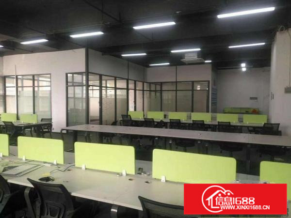 人气旺凤岗车站对面楼上带精装修办公室出租600平方