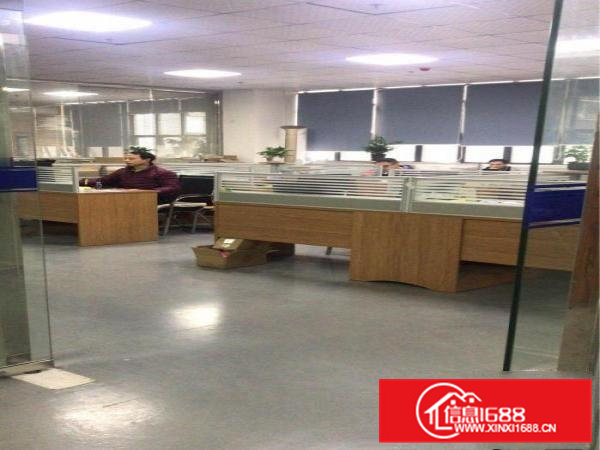 凤岗镇翡翠山谷边二楼厂房2800平方米带办公室出租