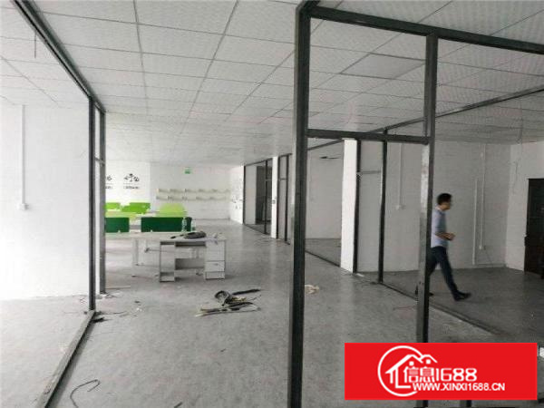 布吉厂房550平可分租