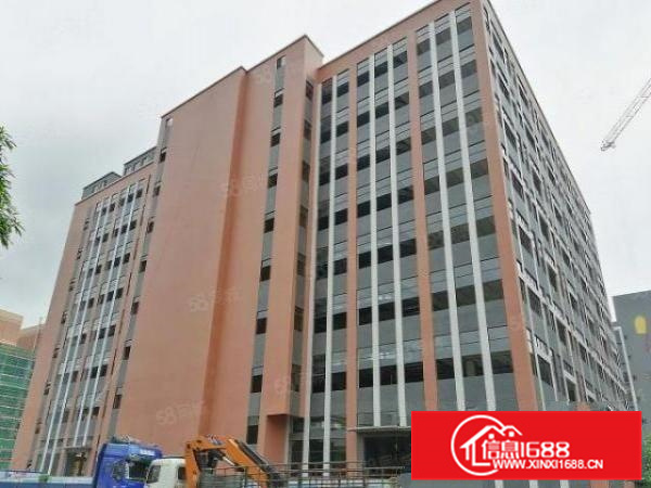 带丙二类消防，靠路边，顺德龙江18000平方标准厂房出租