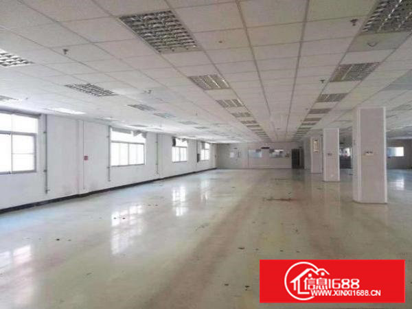 谢岗镇银湖工业区全新楼上厂房，面积1700，现出租