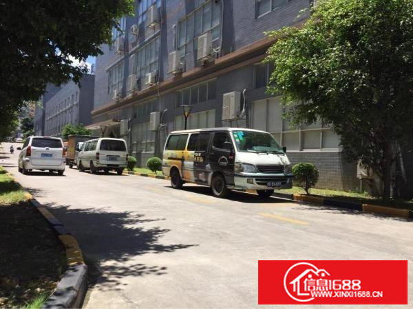 民治油松工业区460，620，1800平带装修厂房