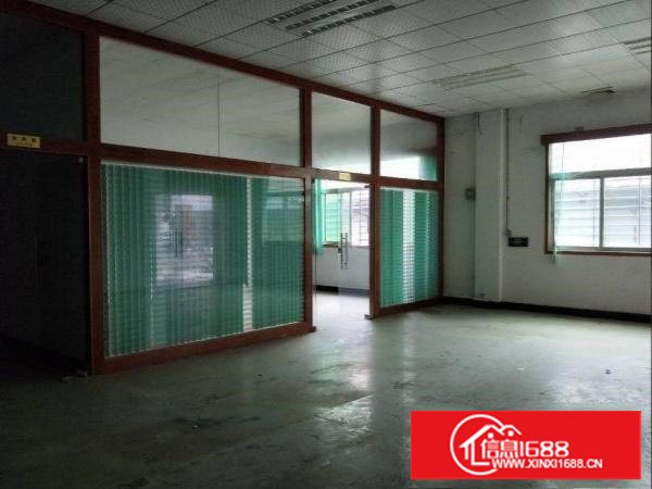 横塘工业区出租新出独门独独院7500，水电齐全精装修