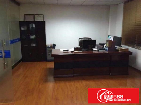 龙岗新生独院带红本厂房楼上1000带装修大小分租