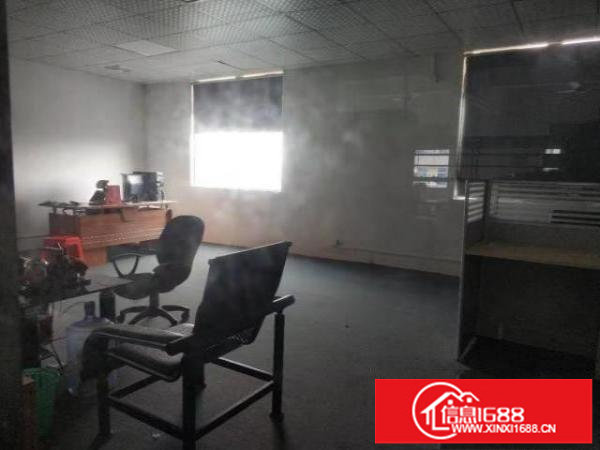 横岗地铁站1000平厂房适合电商贸易办公电子厂