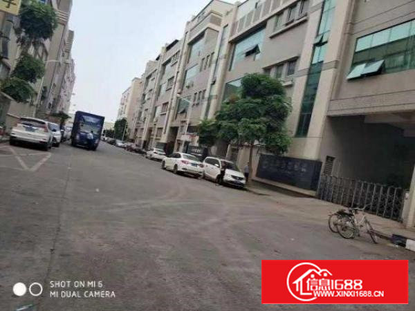 长安乌沙长荣国际模具城旁楼上800平厂房出租电子厂