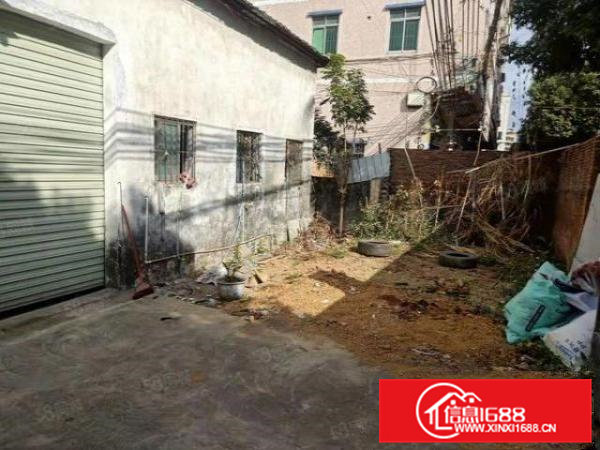 大岭生原房东厂房出租向东一楼300平方，带办公室，地坪漆！！