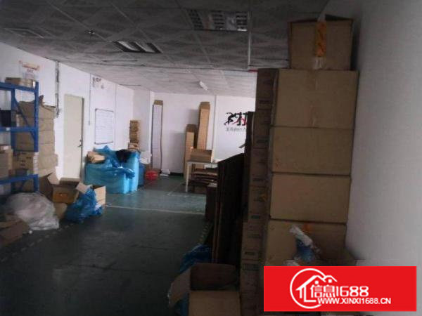 龙岗区坪地出租楼上带精装修230平，有地坪漆和吊顶