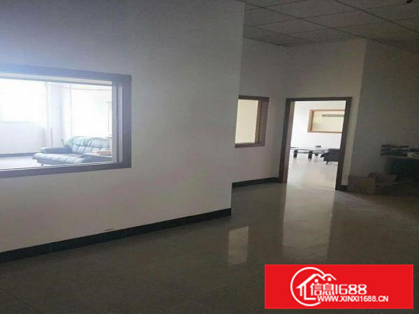 横沥镇石涌蚬金工业区整层带装修厂房1400平招租