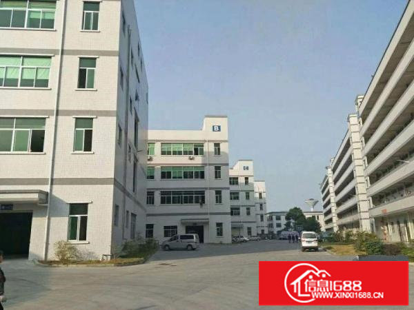 宝龙超靓工业园分租三楼1500、1800平带装修