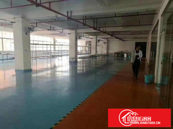 横岗永湖地铁口旁楼上带精装厂房1200平方米急租