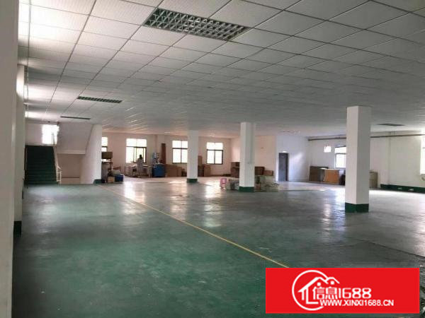 坑梓新出3楼2000平米原房东厂房出租，送现有装修，可分租