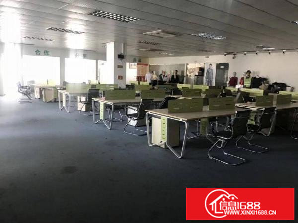 横岗荷坳新出楼上600平带精装修红本厂房