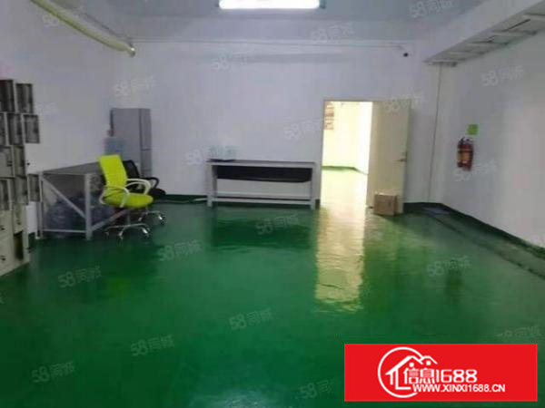 凤岗金凤凰工业区3000平方，现成装修，水电齐全，直接使用.