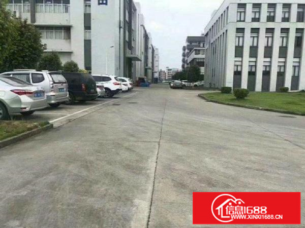 大型厂房出租，2~5万平方米，空地超大，可以做学校