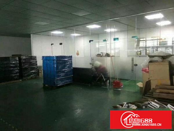 ~凤岗油甘埔1000平方标准二楼厂房，有流水线和办公室~