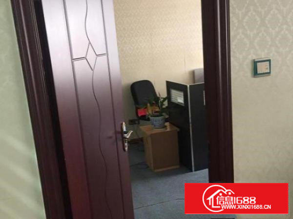 洪浪北地铁口带装修办公室100平3500元出租