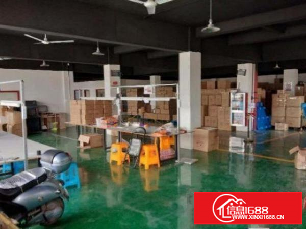 石岩浪心楼上700平方厂房出租，环境好，厂房方正