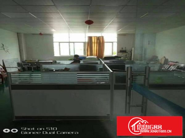 新圩新出3楼原房东厂房1026平，现成装修水电齐全