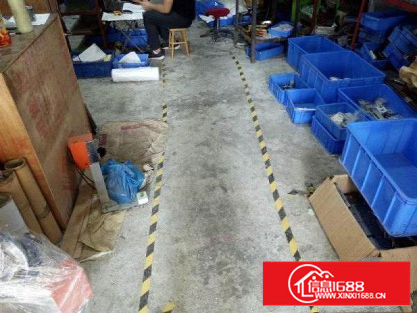 沙井三楼300平带2吨货梯，产证齐全，可环评