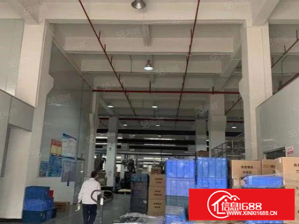 标准厂房一楼层高7.5米有牛角，现成行车两台，主线已到位