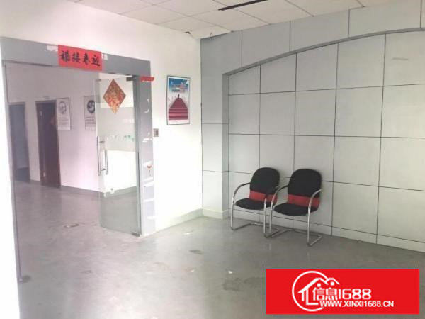 龙华地铁站四楼整层装修1600平米厂房