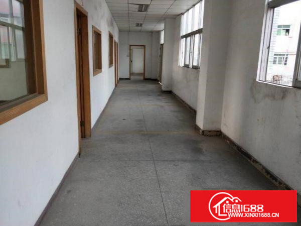 官井头繁华地段新出4300平小独院，易招工。