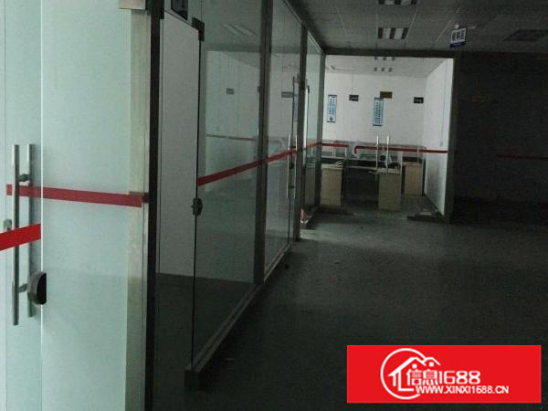 石岩汽车站原房东楼上950平方带简易装修厂房招租