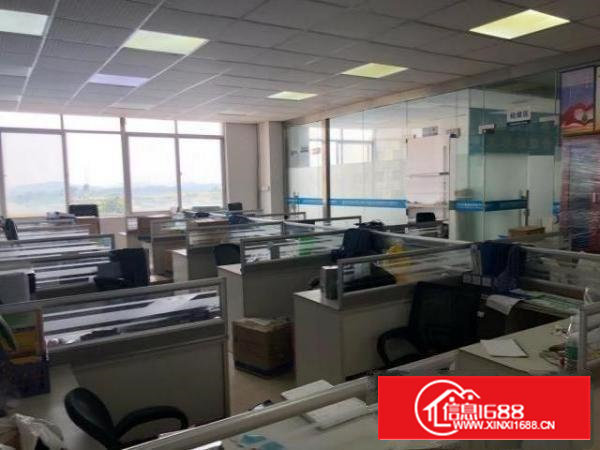 石岩料坑南光高速出口1400平带装修厂房招租