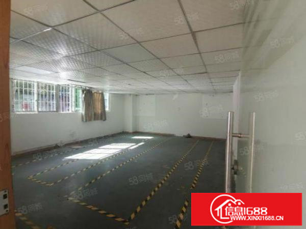 坂田地铁站旁，一楼层高5米厂房768平带精装阁楼！