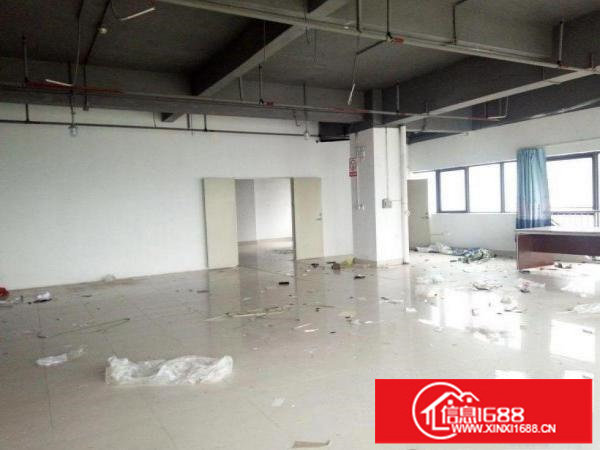 平湖红本研发厂房480平米精装修整租