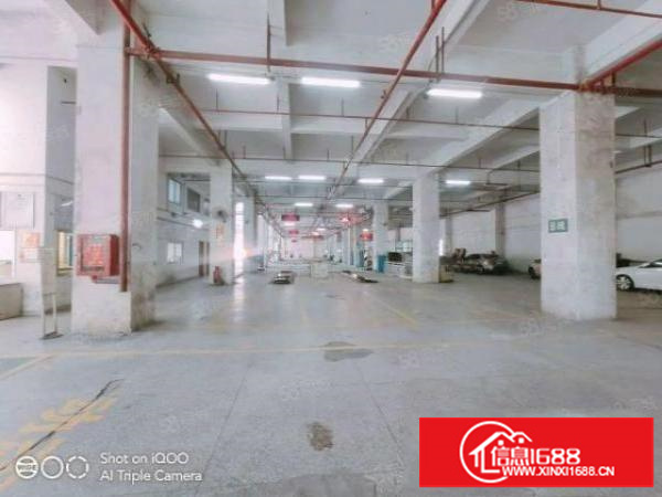 龙岗坂田杨美地铁站附近一楼2400平厂房出租。