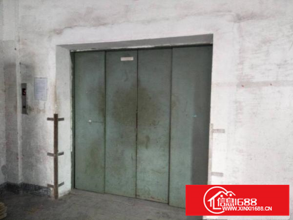 横岗六约新出楼上2000平厂房临近地铁站报价22块