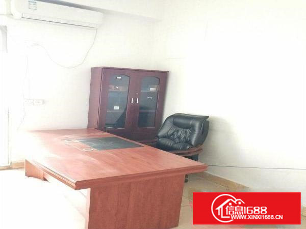 出租塘厦林村北站附近厂房宿舍600平方14元租金无公摊