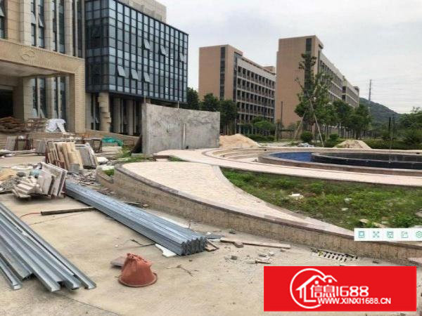 24层3万平红本原房东厂房出租