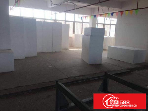 房东免费帮装修大岭山镇工业区出租楼上400平厂房