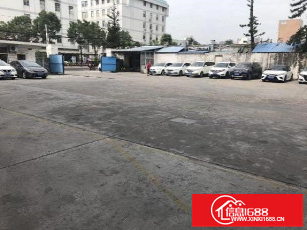 横岗荷坳地铁站附近一楼400平原房东厂房出租院子大