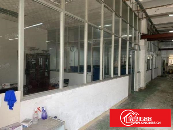 石排工业园标准一楼920方出租，租20元，水电齐全，消防喷淋