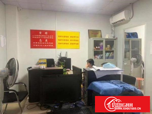 松岗红星楼上小面积厂房，价格便宜，装修水电到位