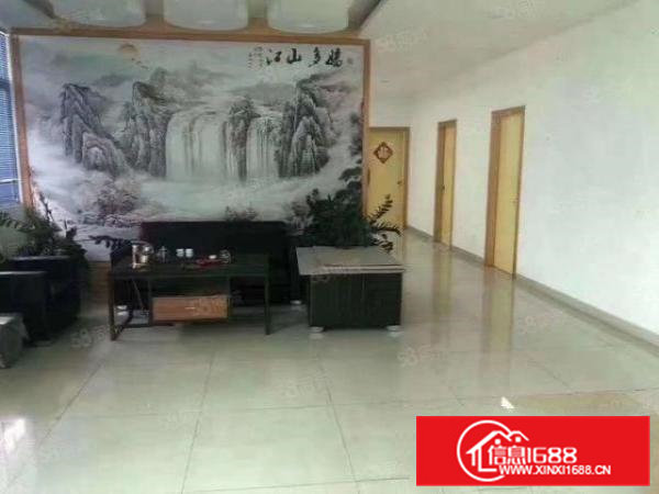 石排钢构厂房1000方出租，现成水电，形象佳，随时看房！