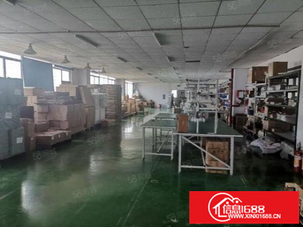 急租急租，松岗燕川高速口旁楼上800平精装修厂房，价格便宜