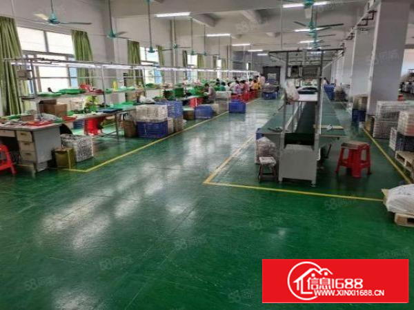 凤岗雁田村鸿海晶信工业园楼上1500平方厂房出租带办公室装修