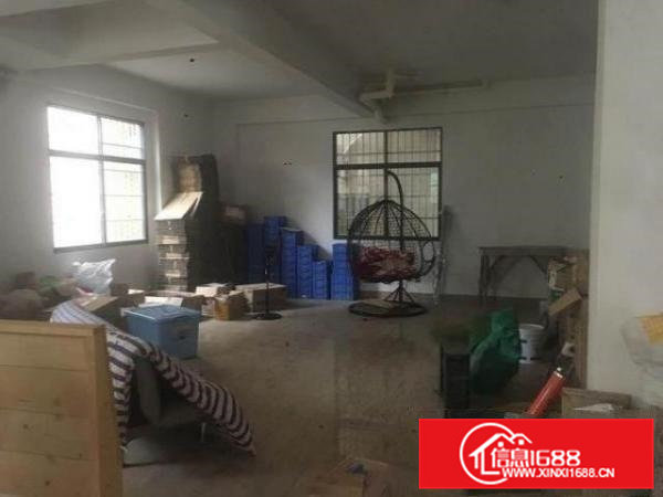 犀牛陂厂房出租，可做商业，小型加工包房子两房一厅企业。