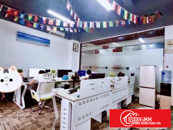 玻璃幕墙外立面，精装修