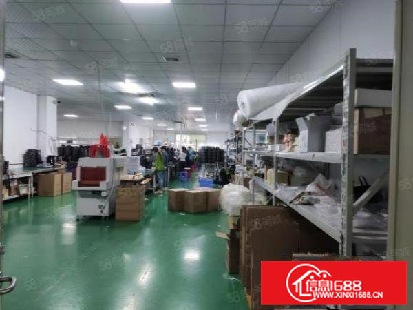 凤岗五联新出楼上7000平带装修厂房水电齐全，可分租拎包入住