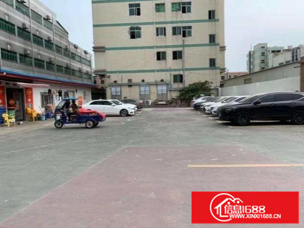 锦厦现成注塑车间厂房一楼700平方，三部行车，可办环评