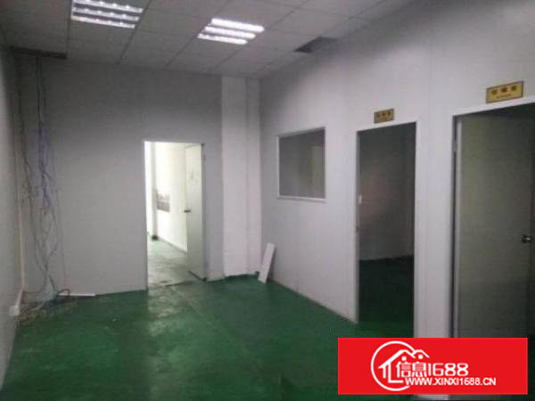 重河新出楼上标准厂房980平方米出租，实际面积