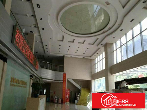 坪山新区近高铁站，高速出口旁独院工业厂房整栋1300平起招租