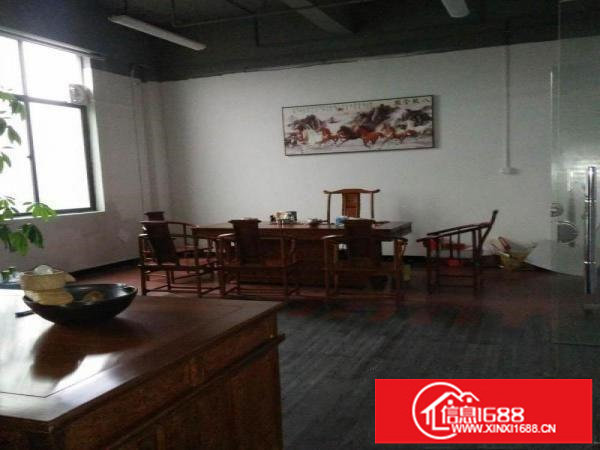 龙岗南约房东直租楼上500平米带办公室精装修