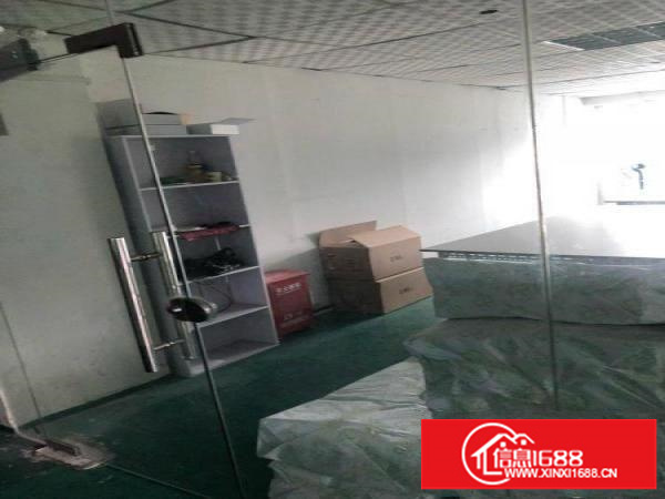 坂田南坑第二工业区厂房300平米简单装修可以分租